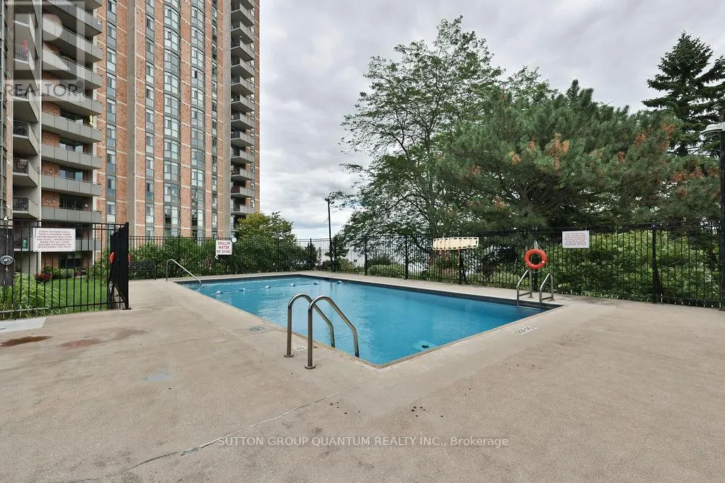 1605 - 5250 LAKESHORE ROAD
