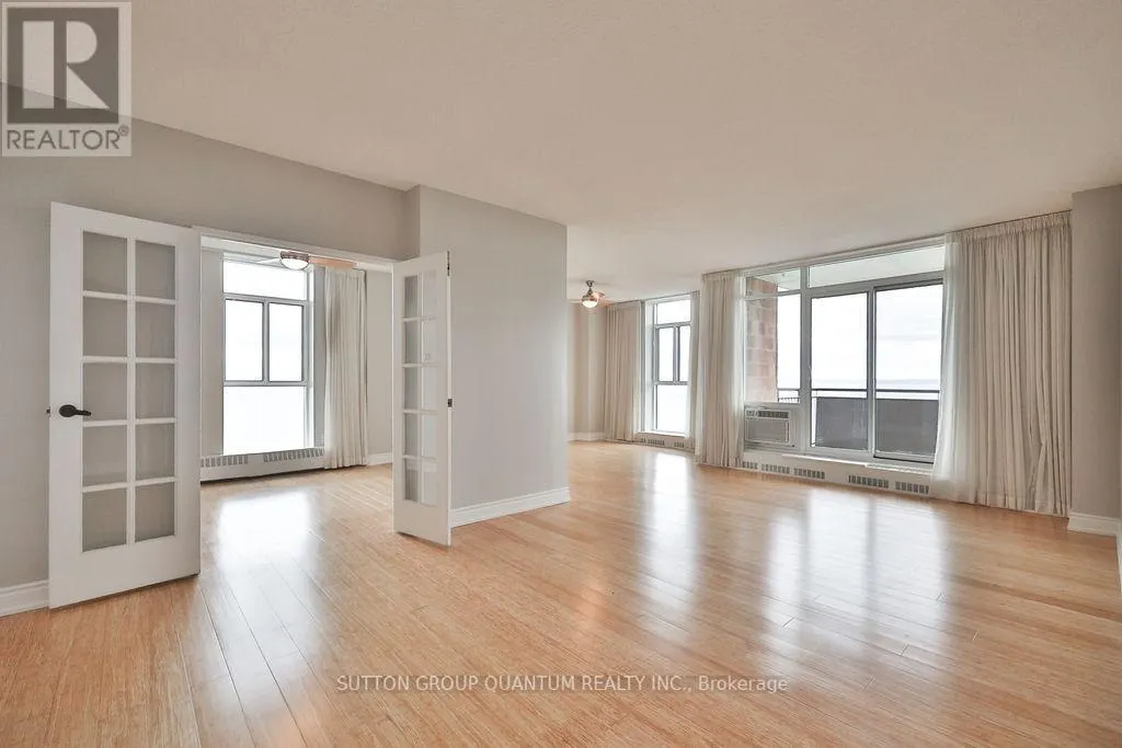 1605 - 5250 LAKESHORE ROAD