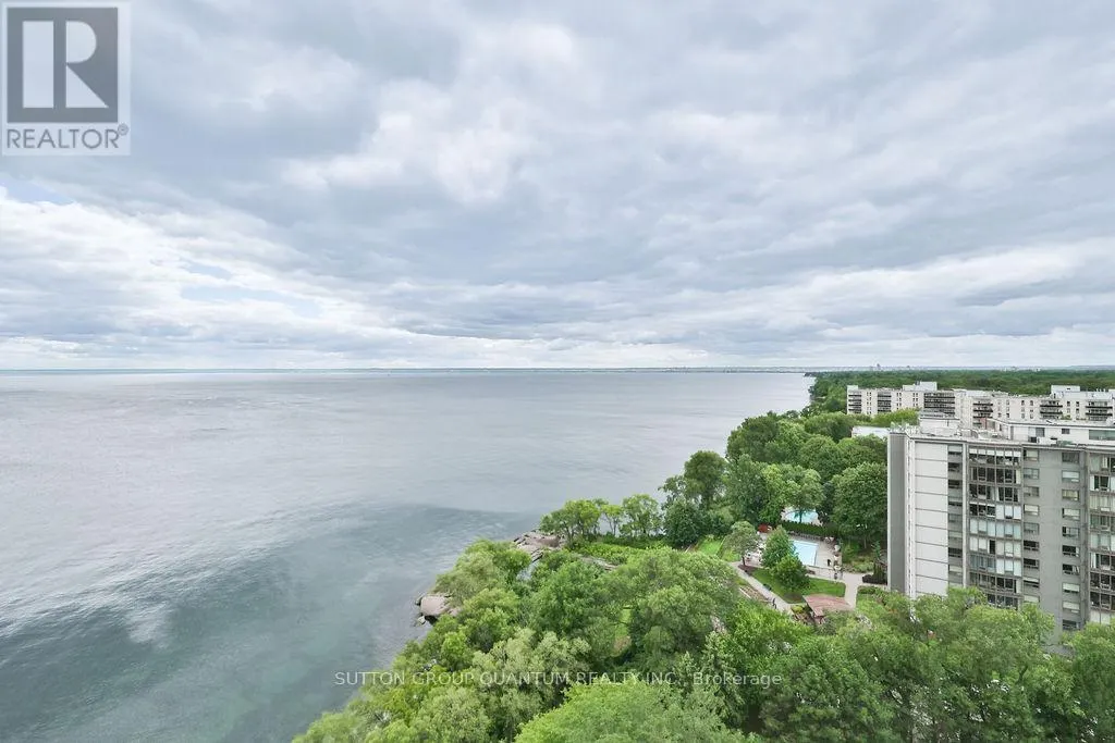 1605 - 5250 LAKESHORE ROAD