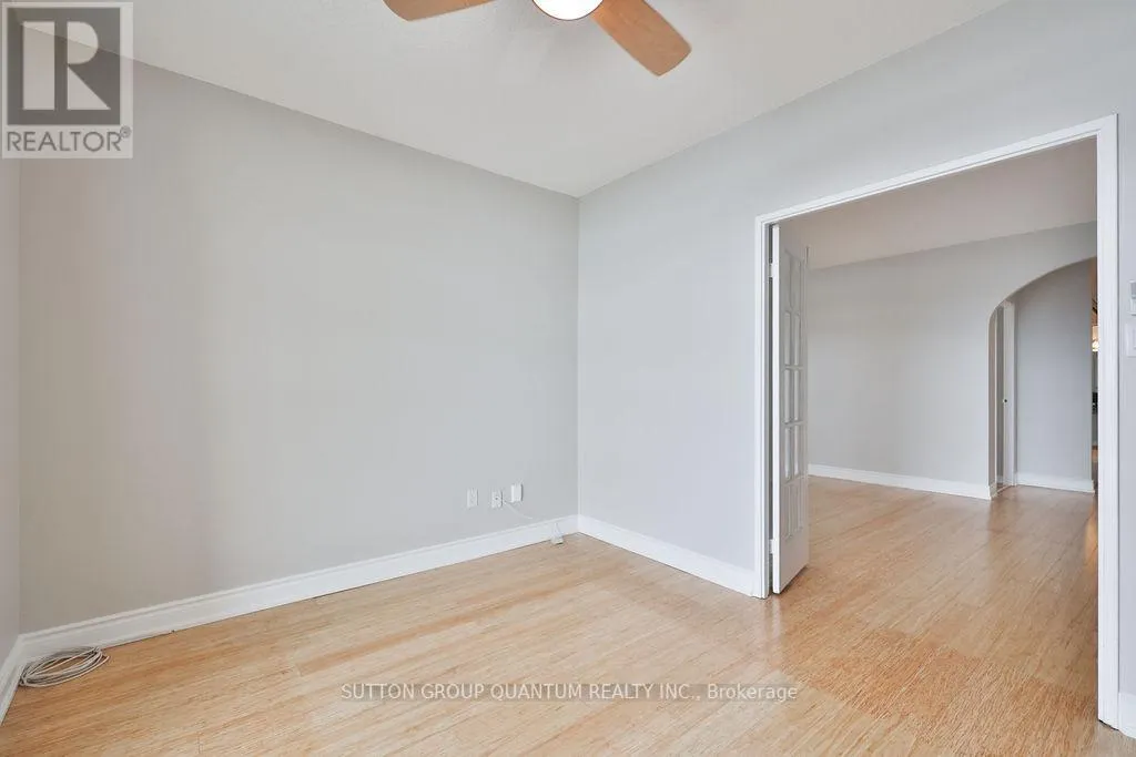 1605 - 5250 LAKESHORE ROAD