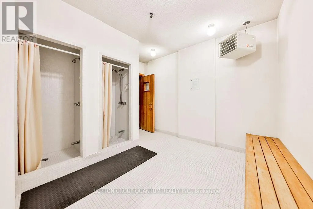 1605 - 5250 LAKESHORE ROAD