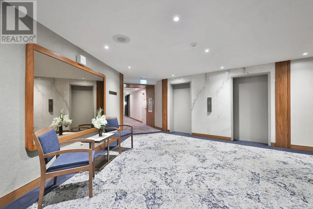 1605 - 5250 LAKESHORE ROAD