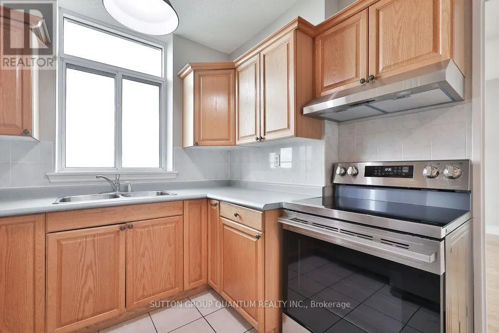 1605 - 5250 LAKESHORE ROAD