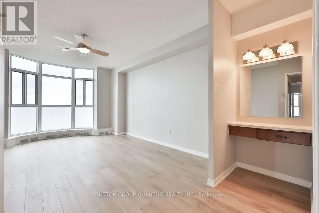 1605 - 5250 LAKESHORE ROAD