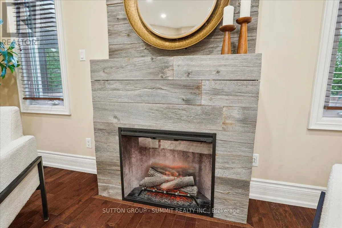 137 EAGLEWOOD BOULEVARD