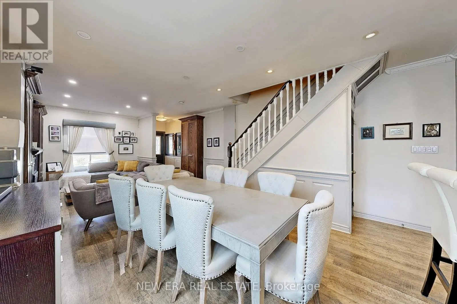 53 BURNFIELD AVENUE