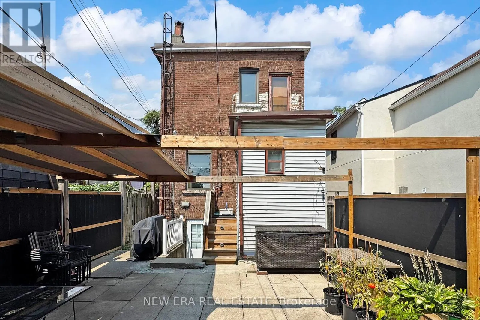 53 BURNFIELD AVENUE