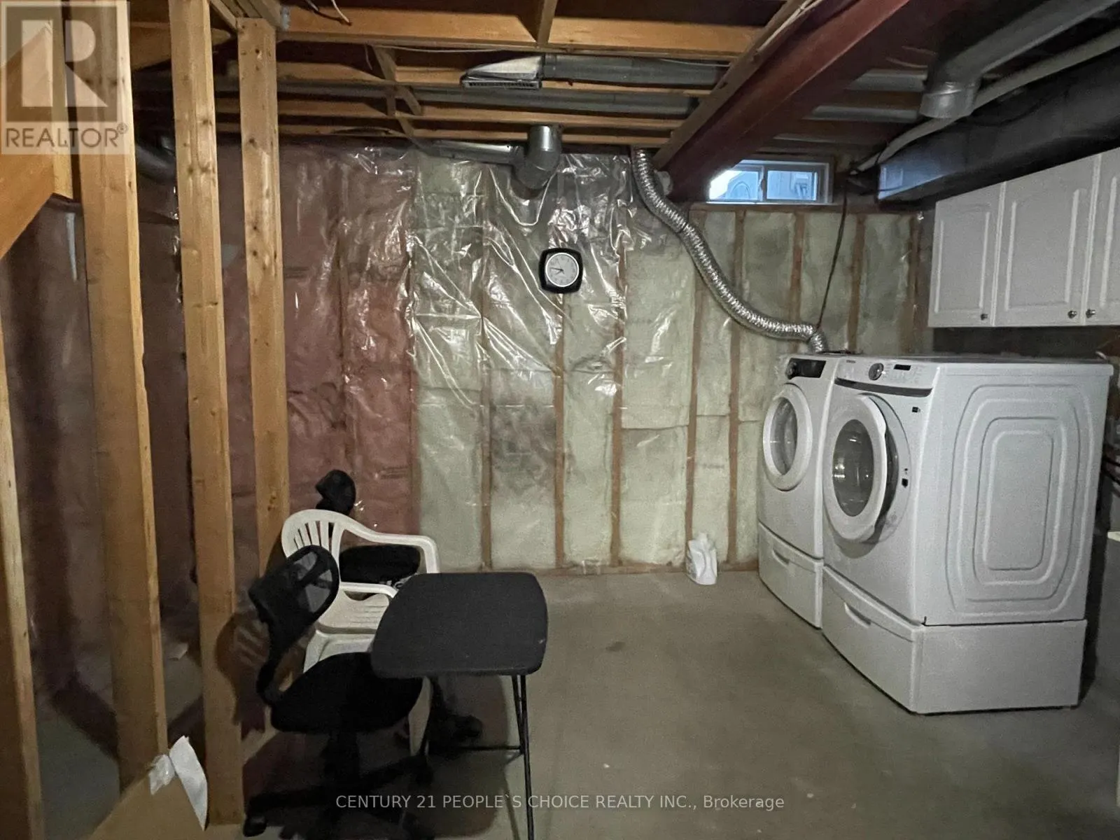 83 SPADINA ROAD N