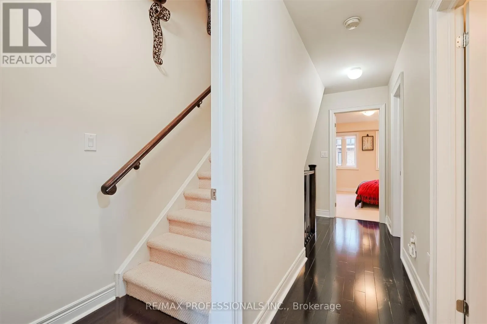 825A OXFORD STREET