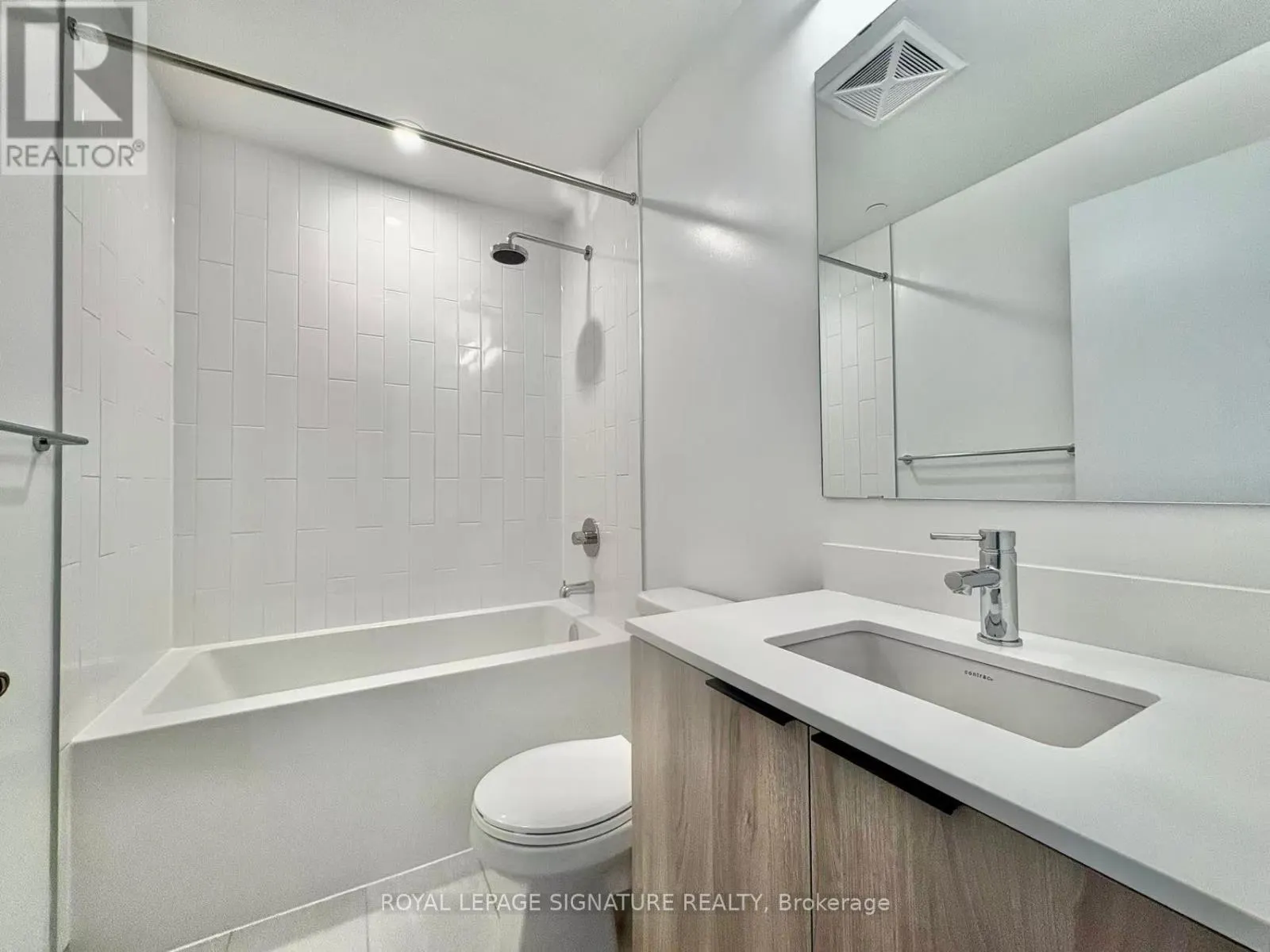 826 - 2485 EGLINTON AVENUE W