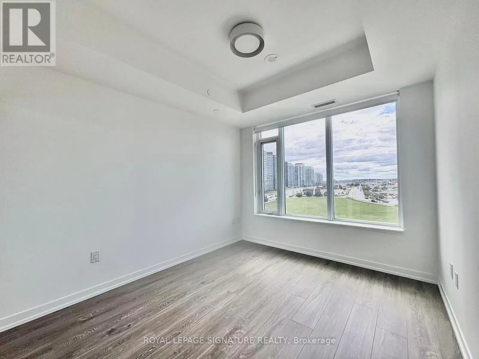 826 - 2485 EGLINTON AVENUE W