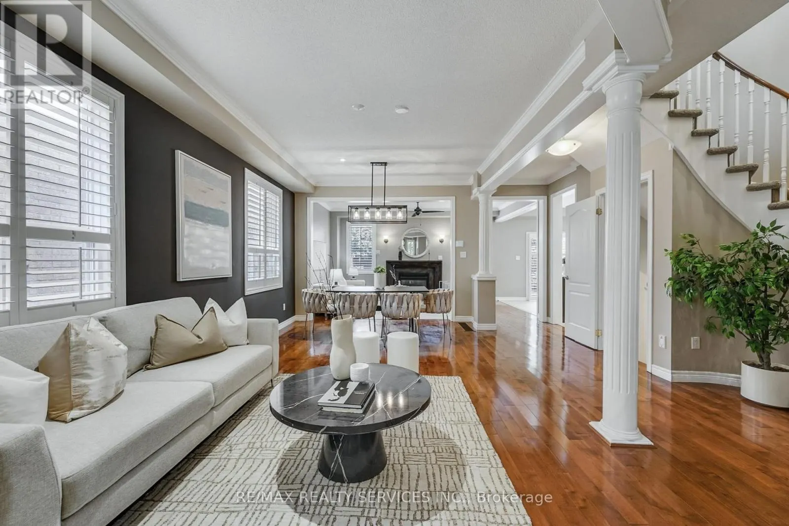 194 COOKE CRESCENT