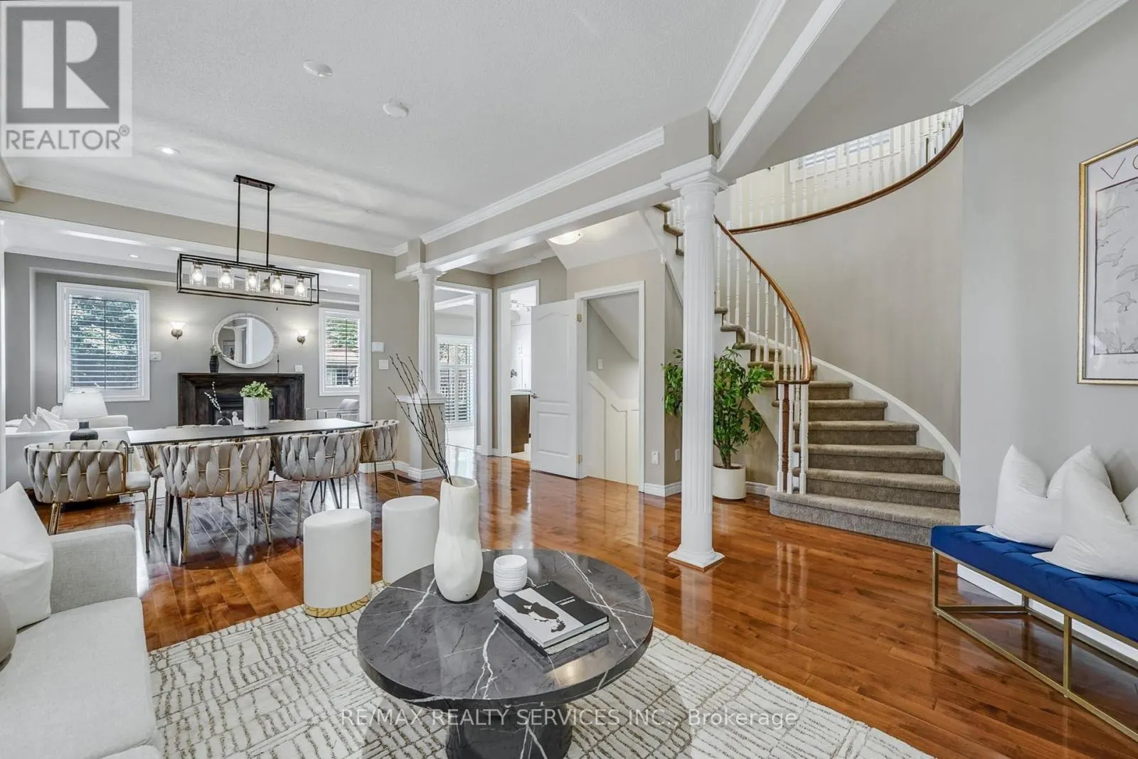 194 COOKE CRESCENT
