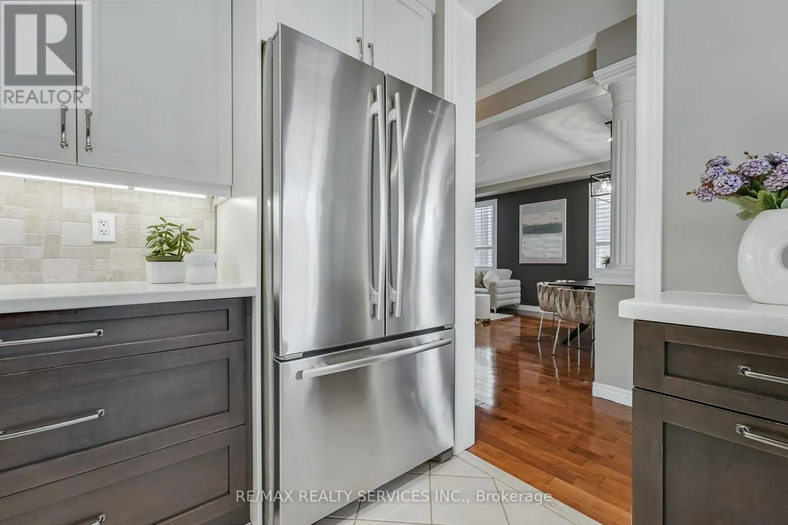 194 COOKE CRESCENT
