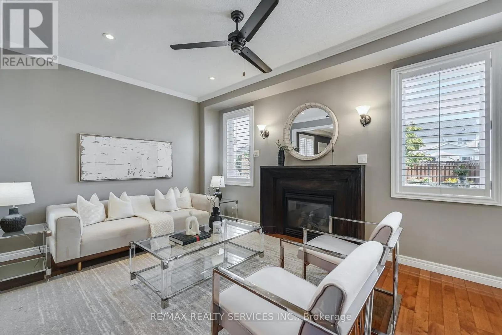 194 COOKE CRESCENT
