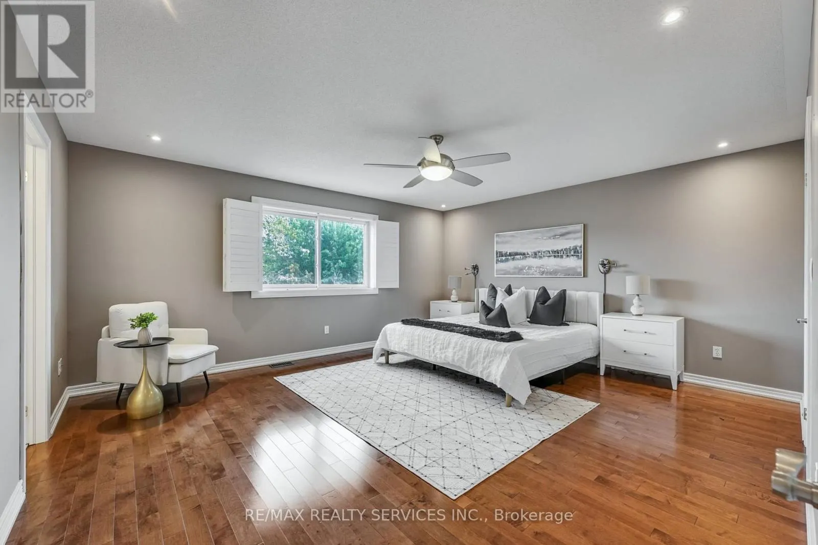 194 COOKE CRESCENT