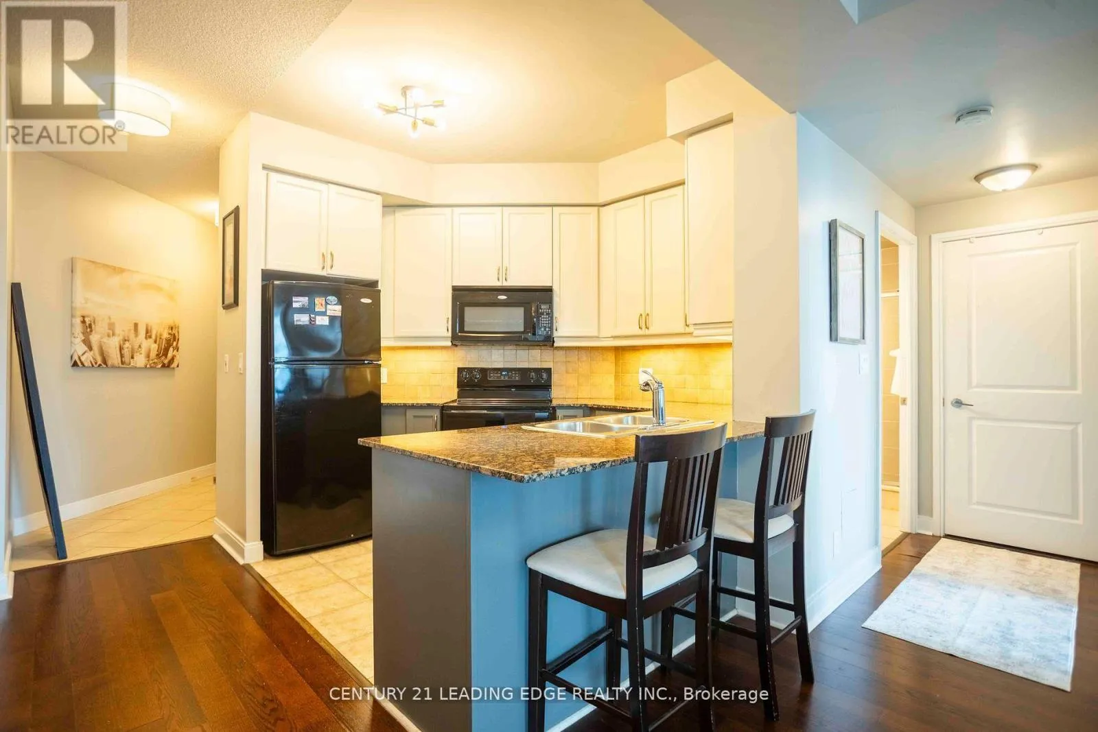 2607 - 80 ABSOLUTE AVENUE