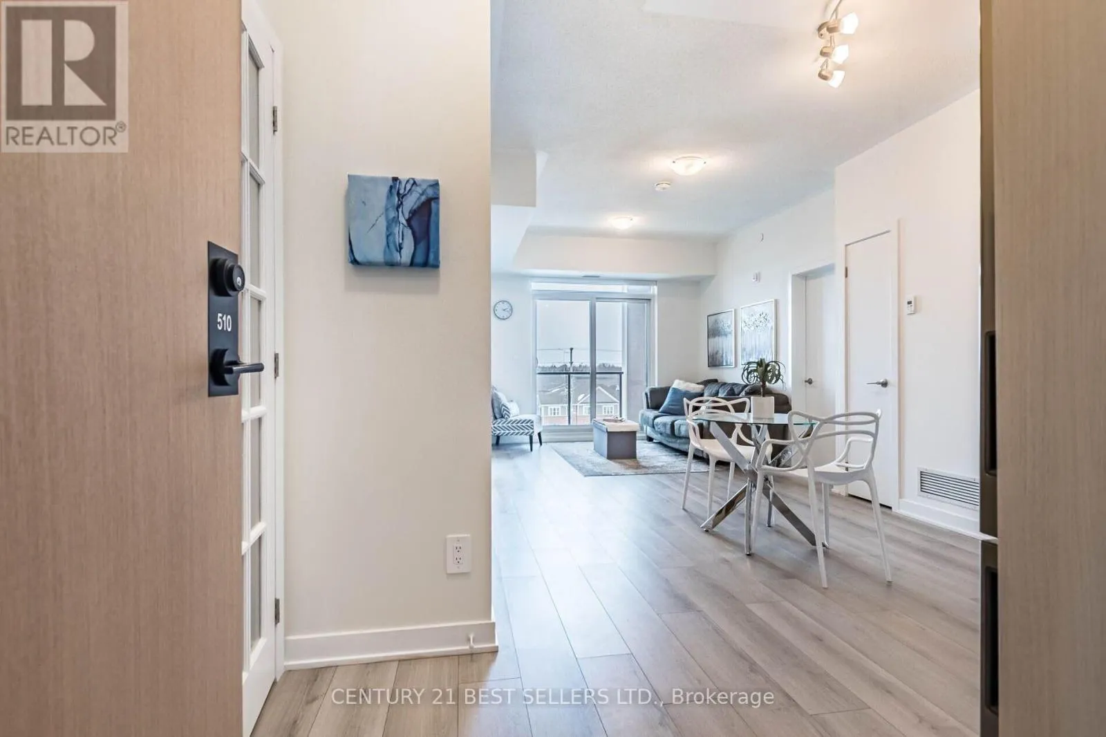 510 - 1440 CLARRIAGE COURT