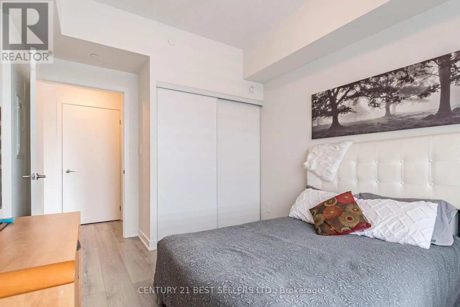 510 - 1440 CLARRIAGE COURT