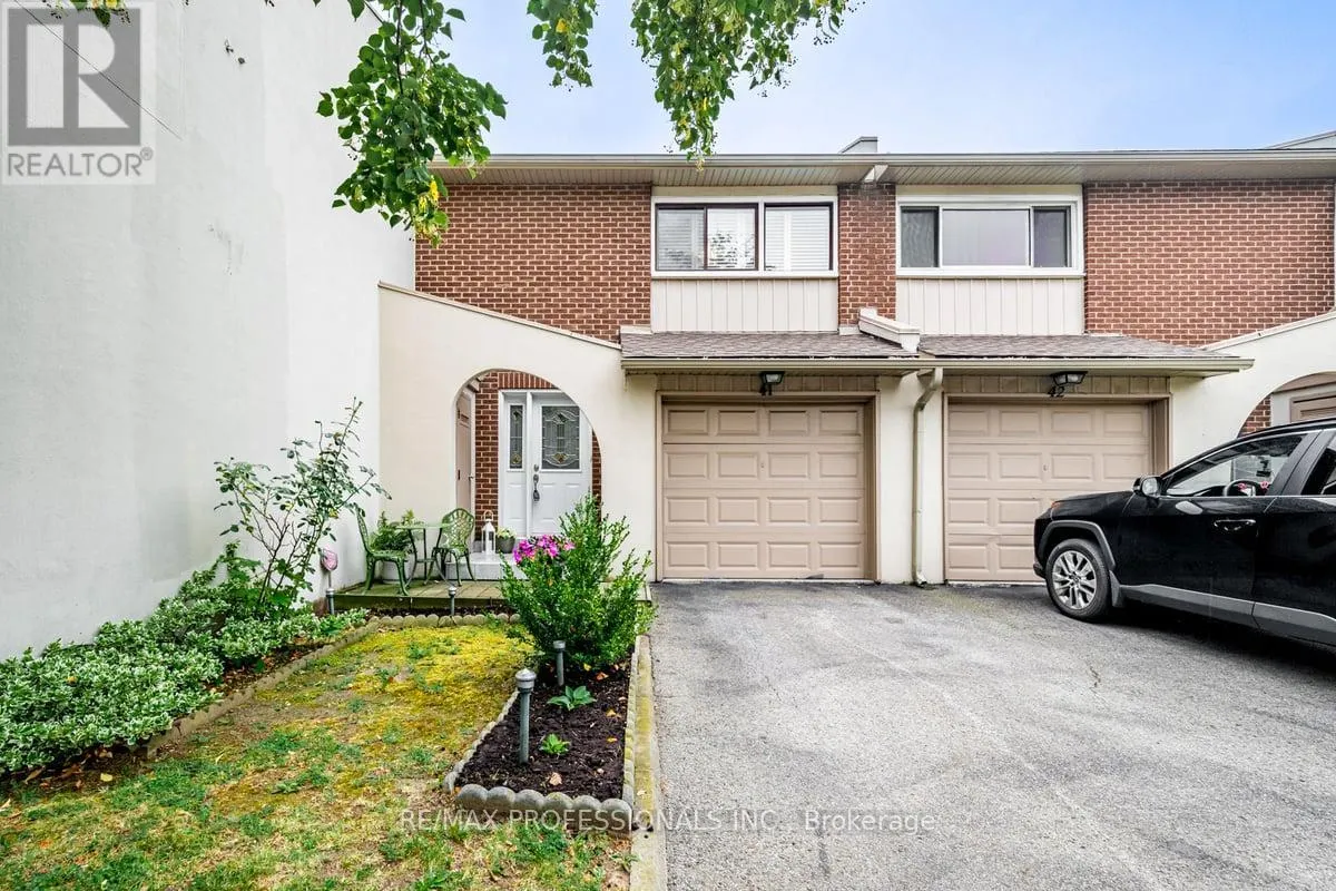 41 - 1180 MISSISSAUGA VALLEY BOULEVARD