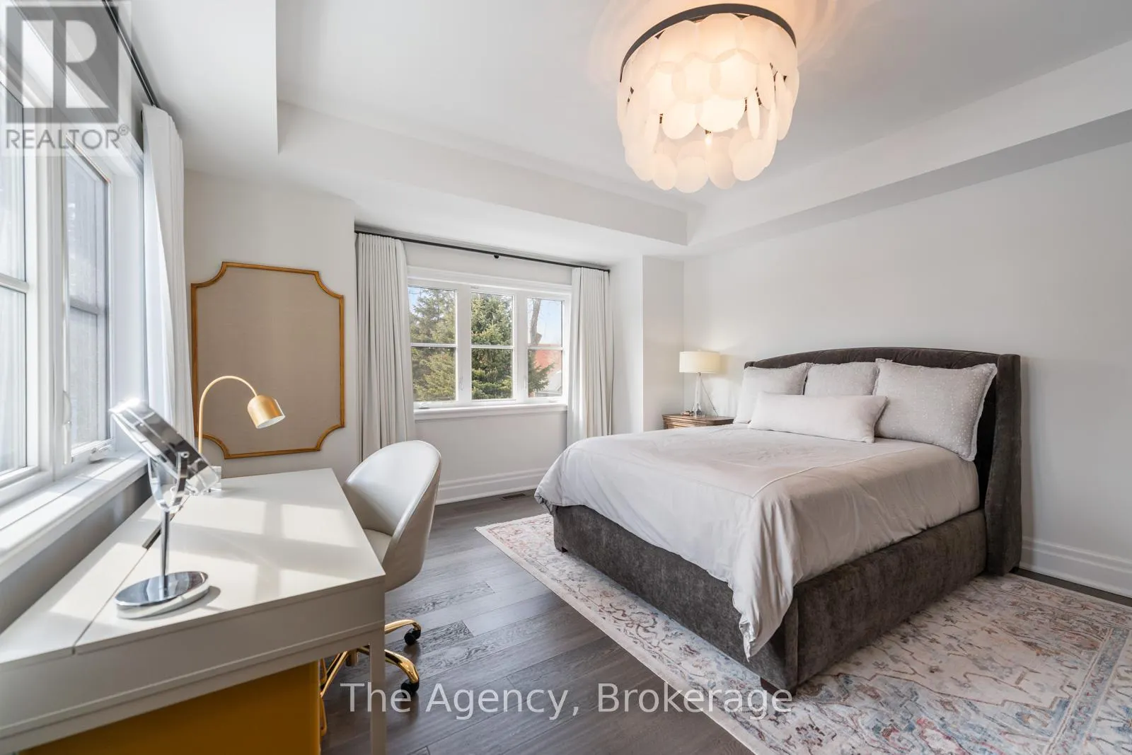 3 - 2265 LAKESHORE ROAD, #3