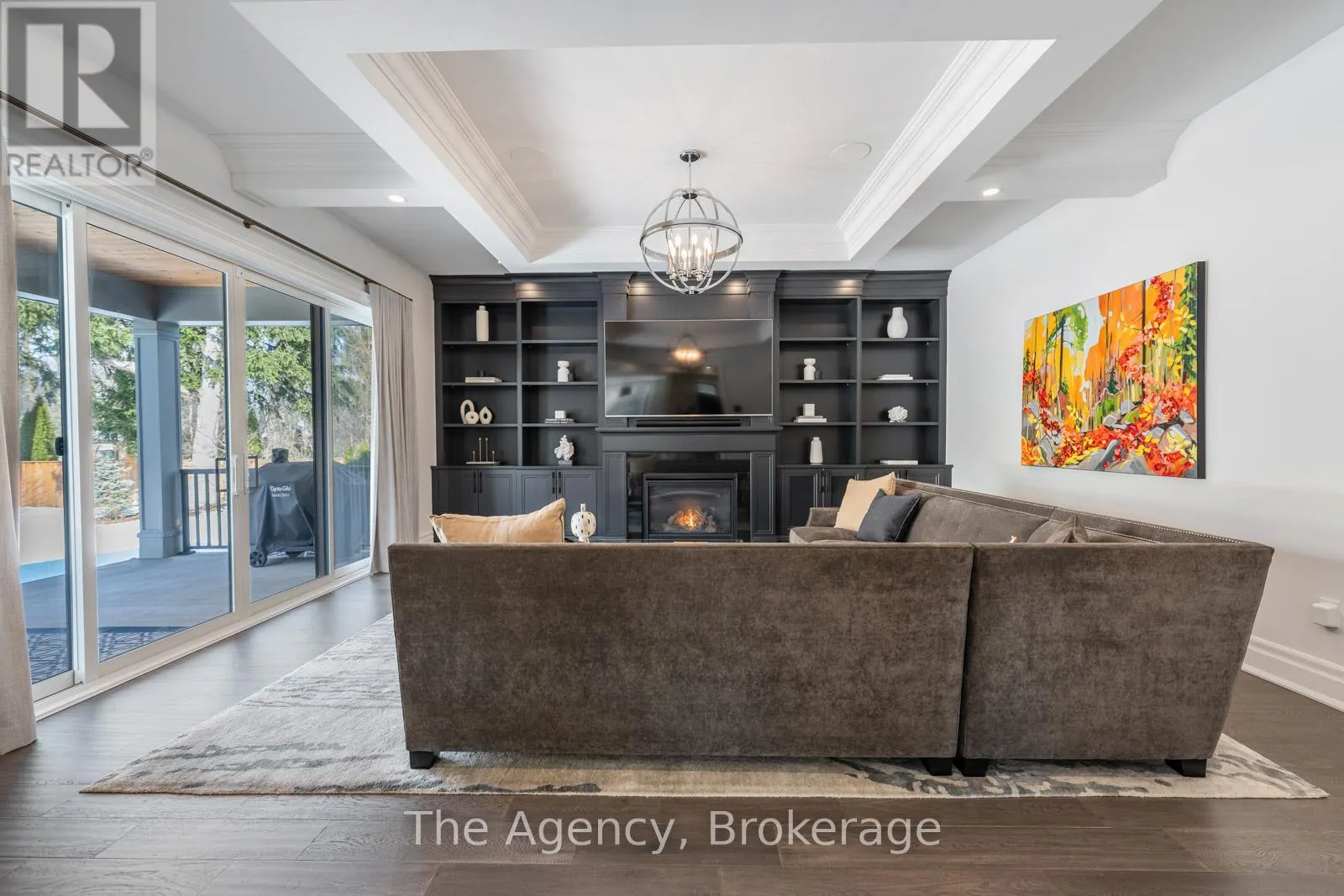 3 - 2265 LAKESHORE ROAD, #3