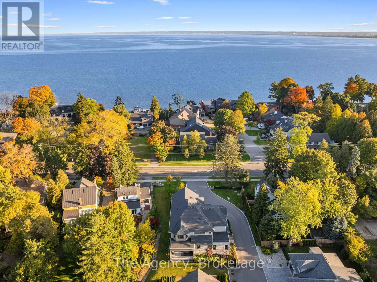 3 - 2265 LAKESHORE ROAD, #3