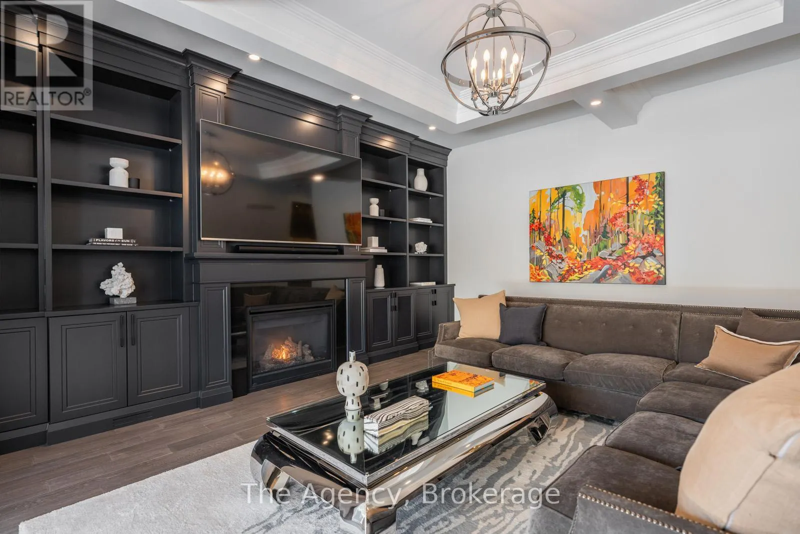 3 - 2265 LAKESHORE ROAD, #3