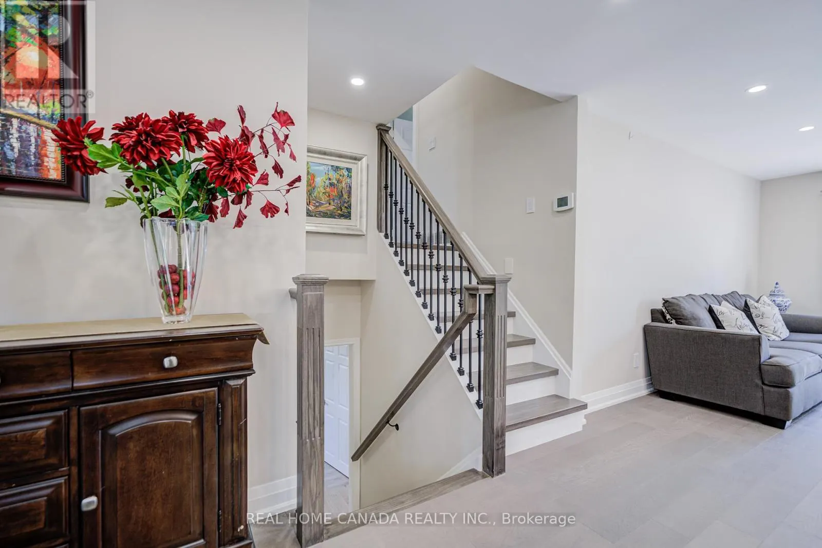 29 ELLESBORO DRIVE