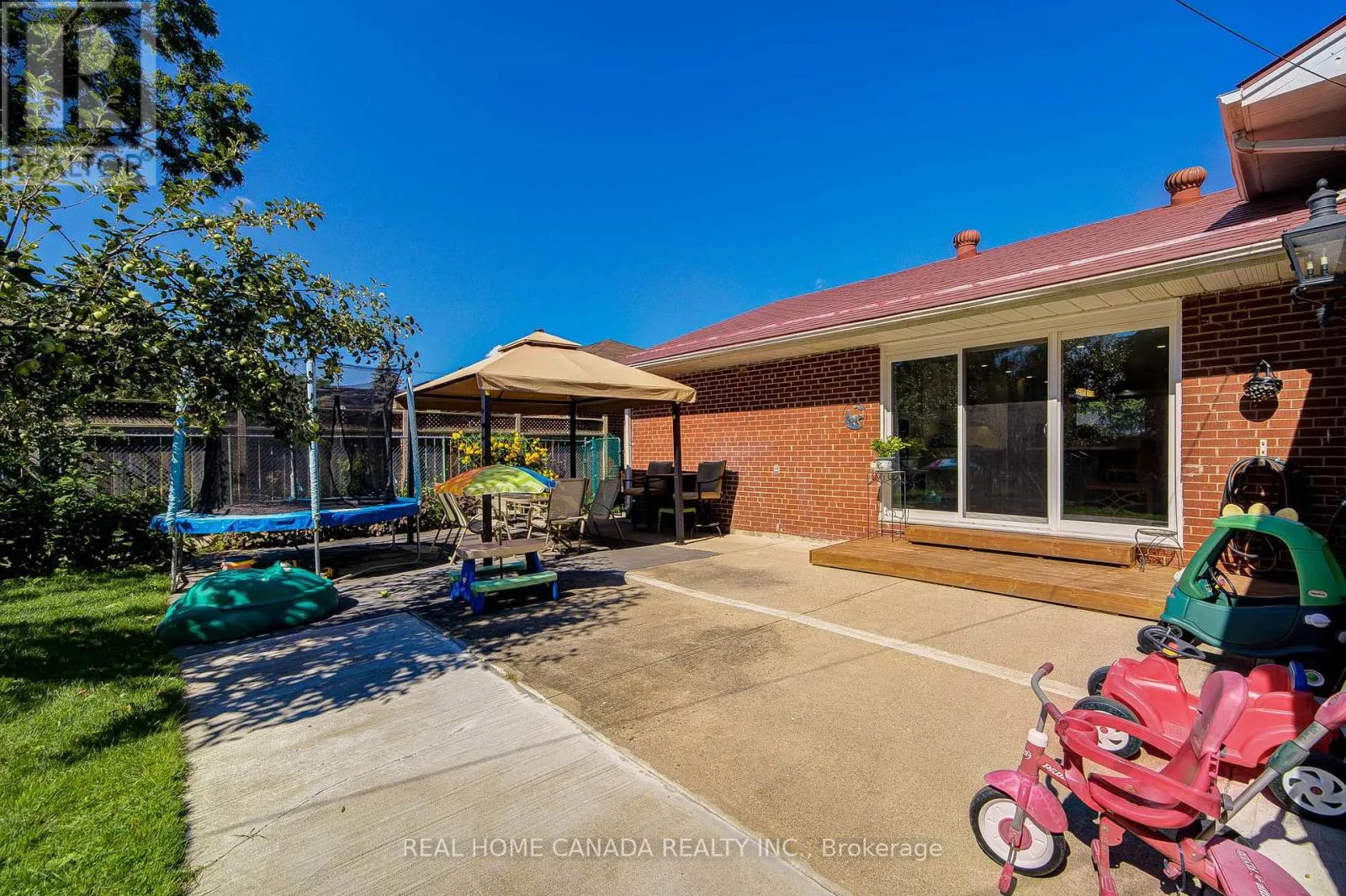 29 ELLESBORO DRIVE