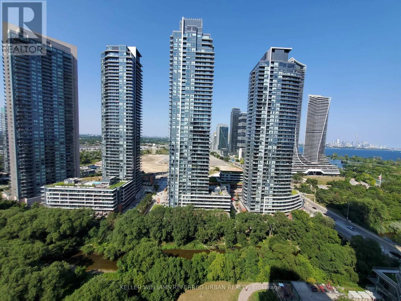 2305 - 15 LEGION ROAD
