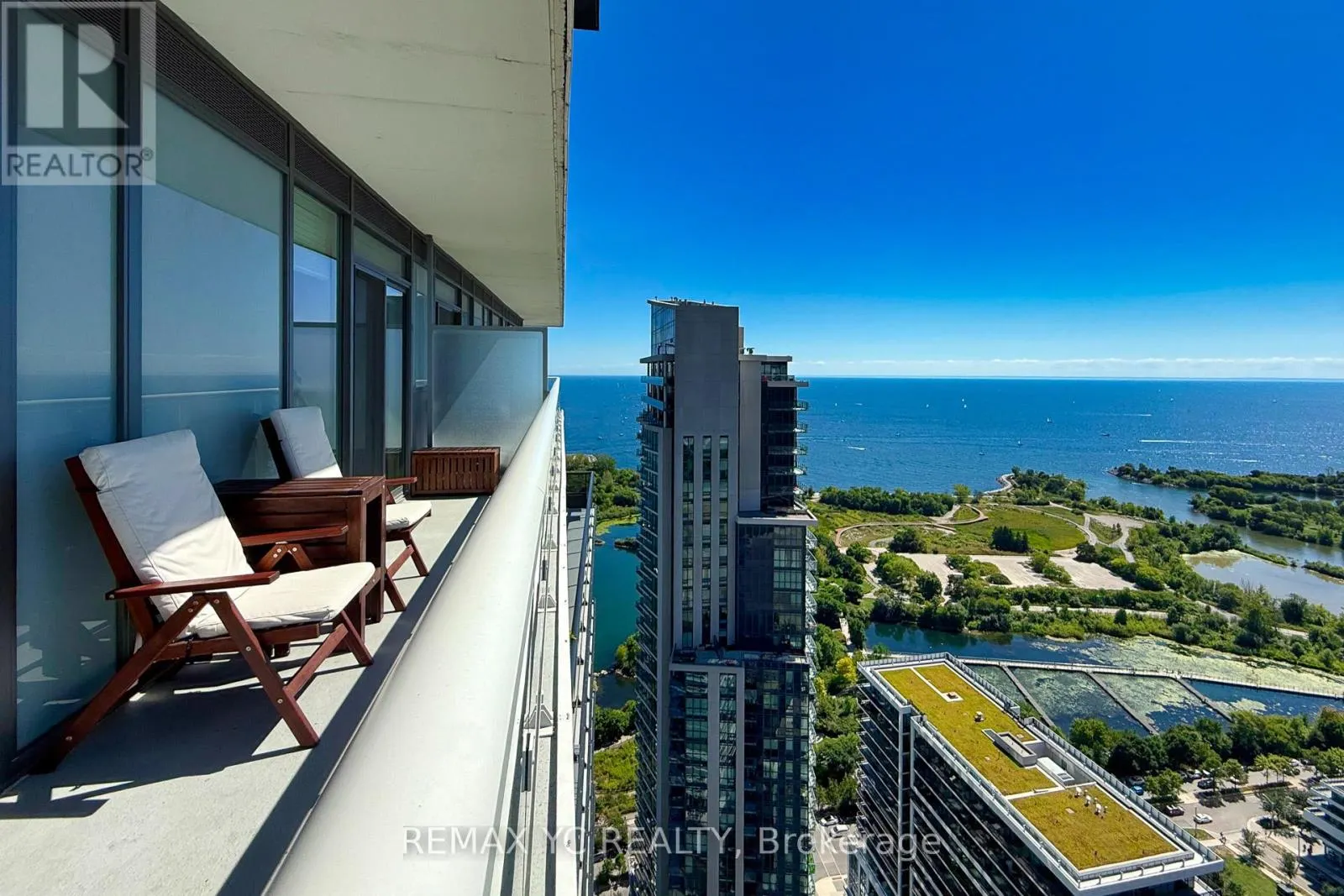 3904 - 56 ANNIE CRAIG DRIVE