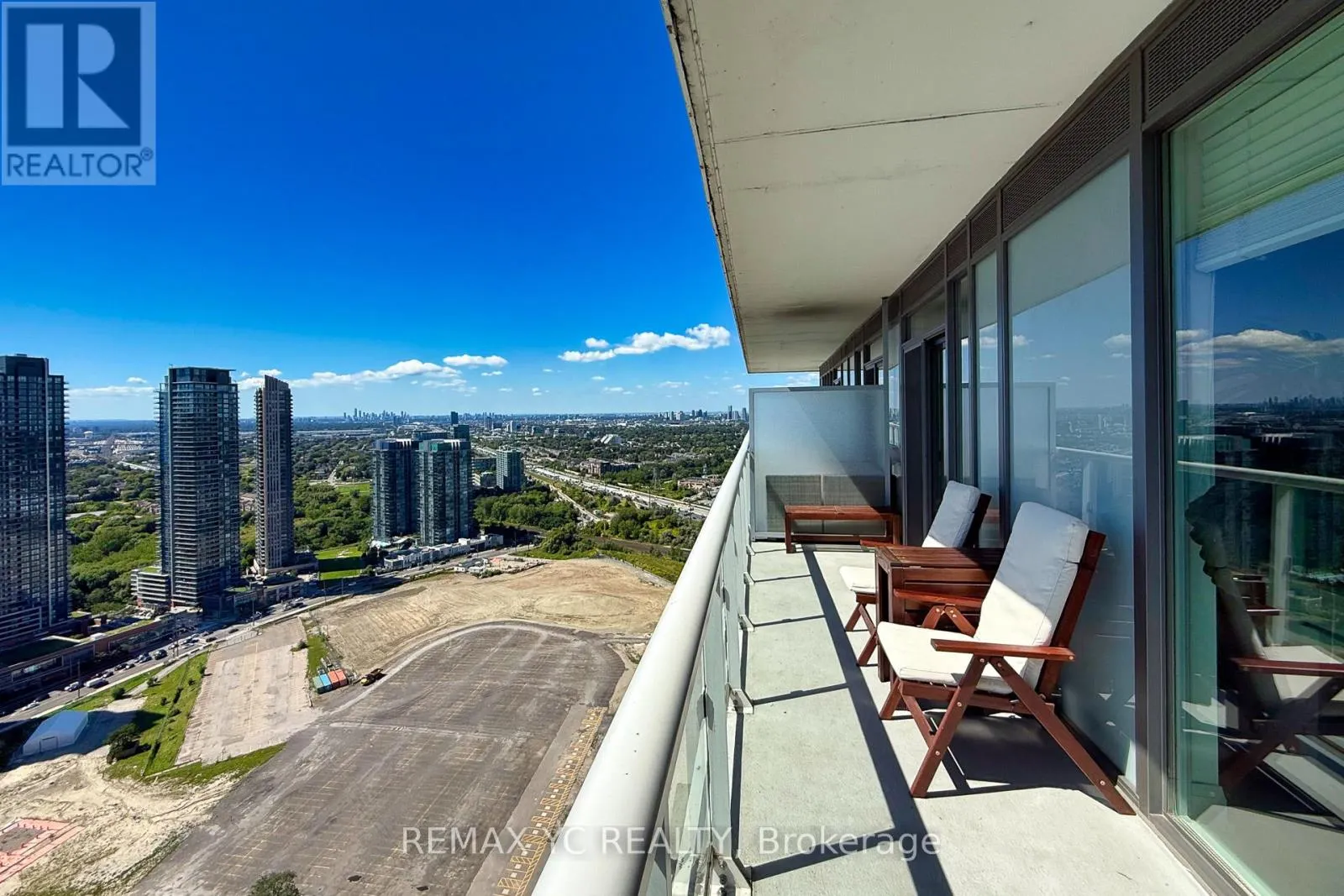 3904 - 56 ANNIE CRAIG DRIVE