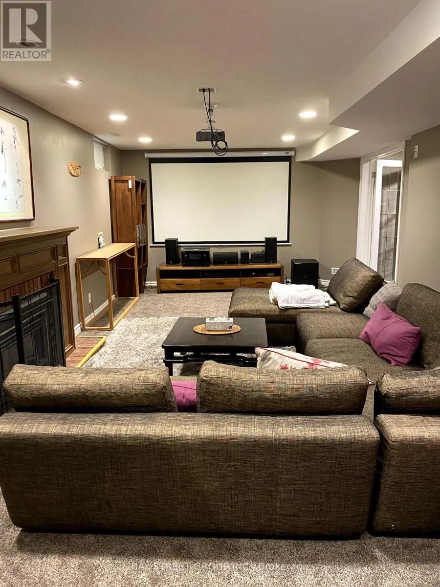1322 ROSEBERRY CRESCENT