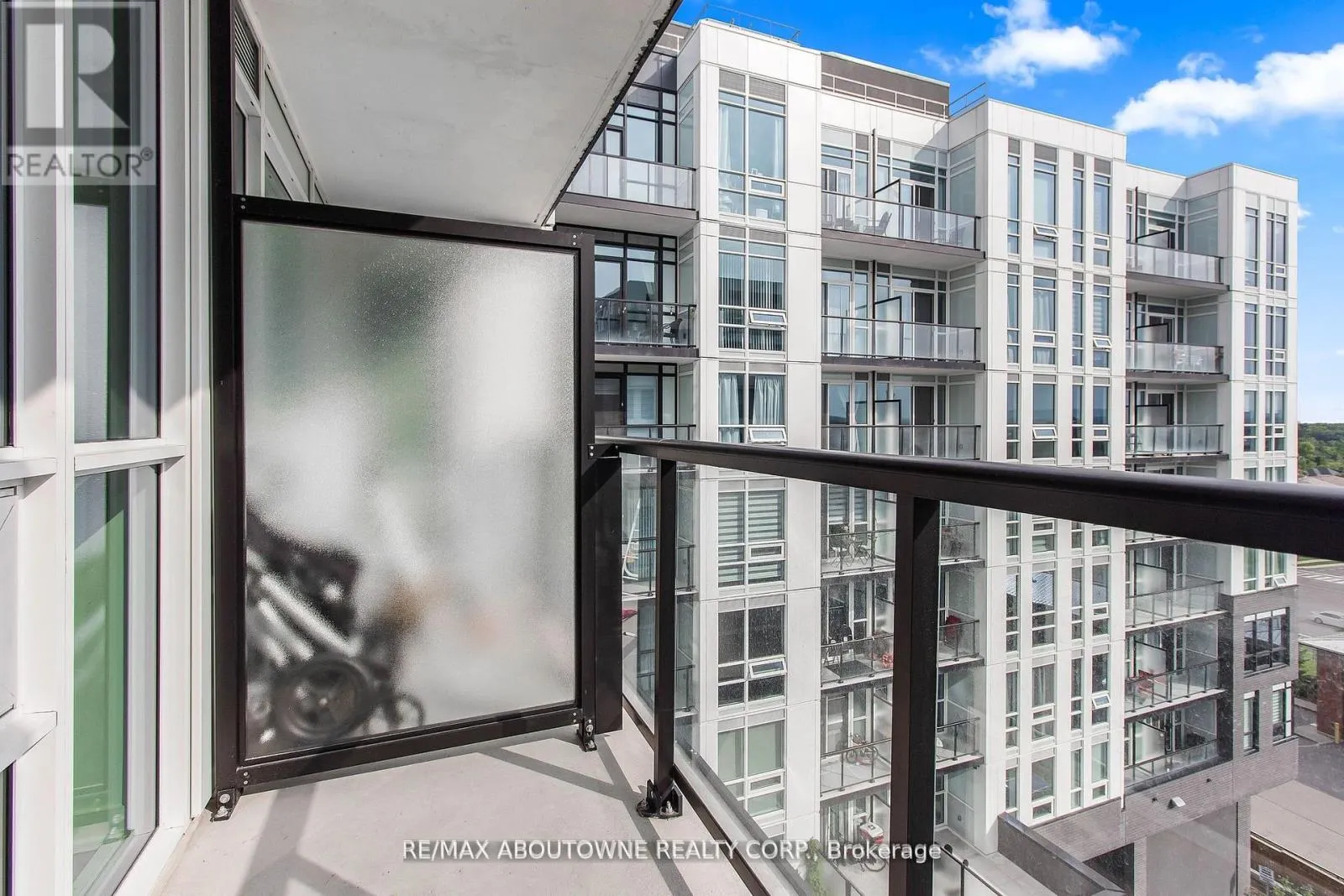 603 - 3005 PINE GLEN ROAD