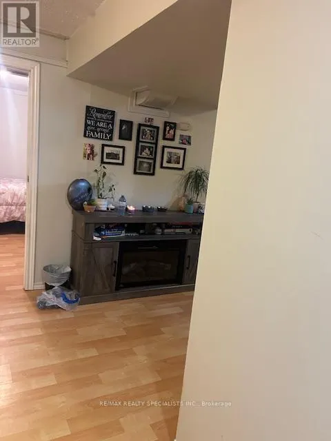 66 - 3265 SOUTH MILLWAY