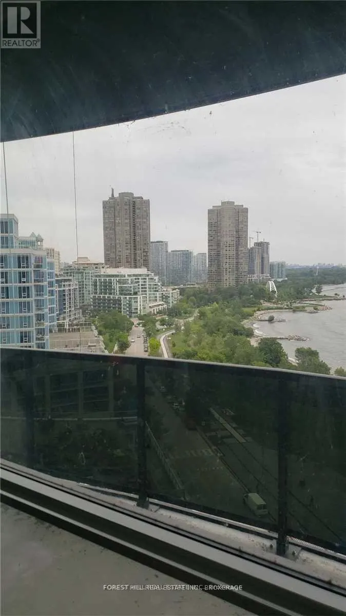 1002 - 80 MARINE PARADE DRIVE