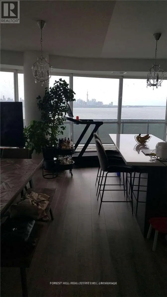 1002 - 80 MARINE PARADE DRIVE