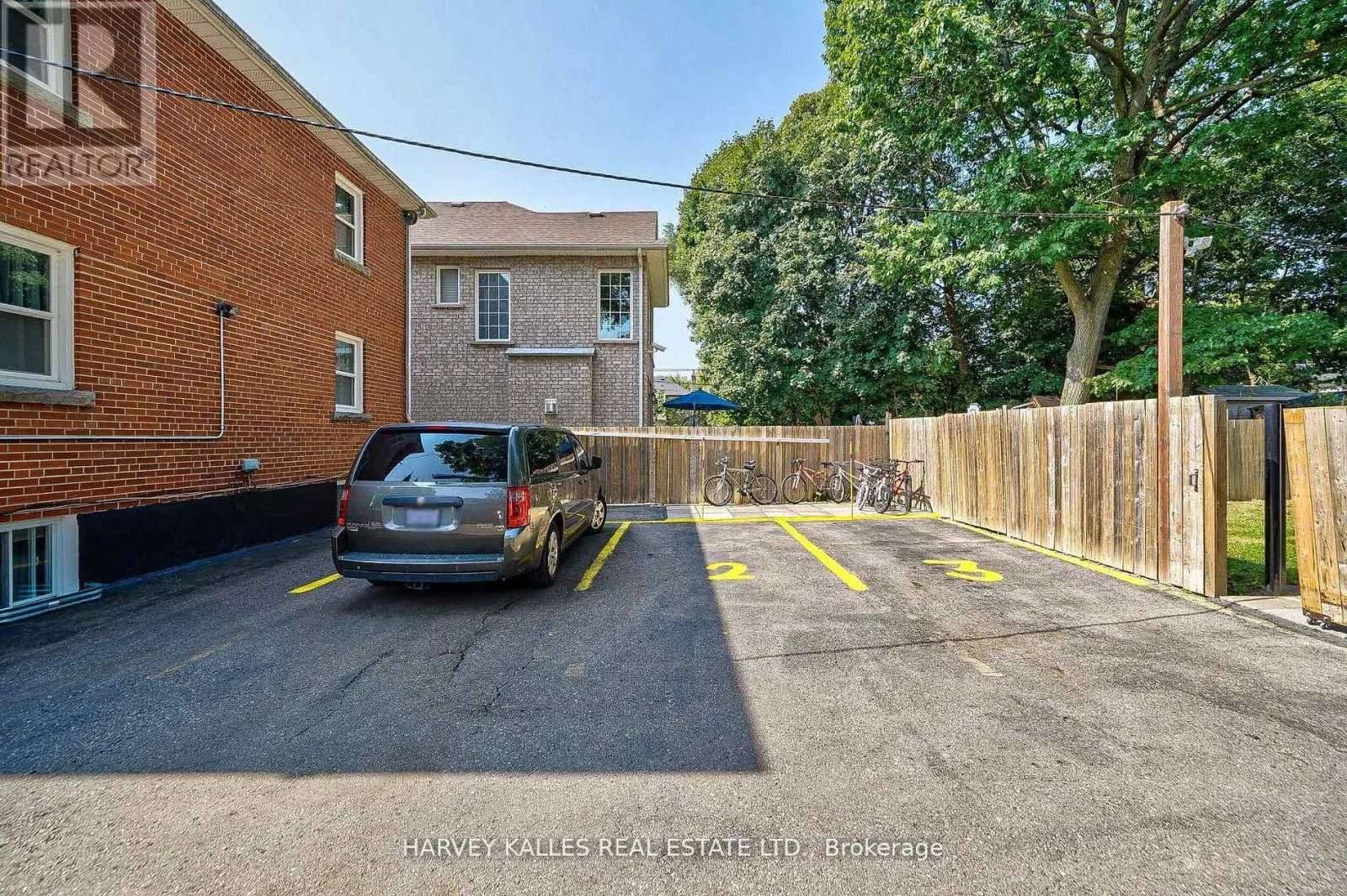 40 DOMINION ROAD