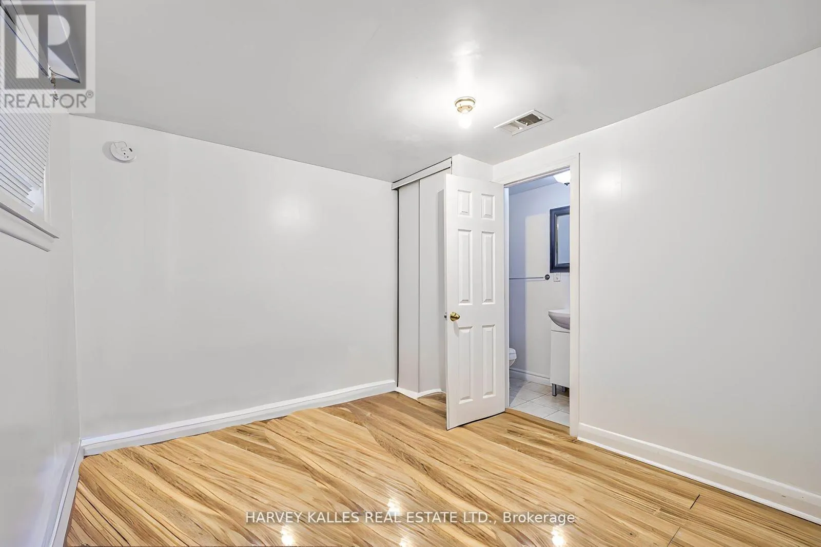 40 DOMINION ROAD