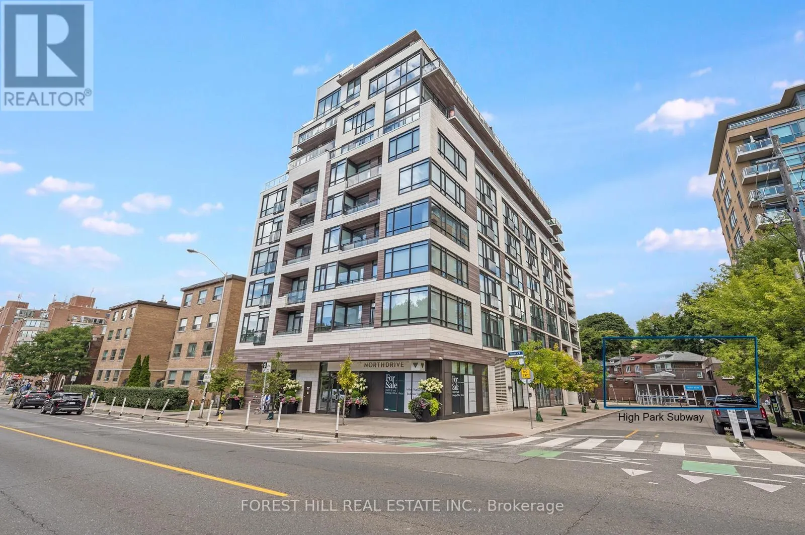 406 - 1990 BLOOR STREET W