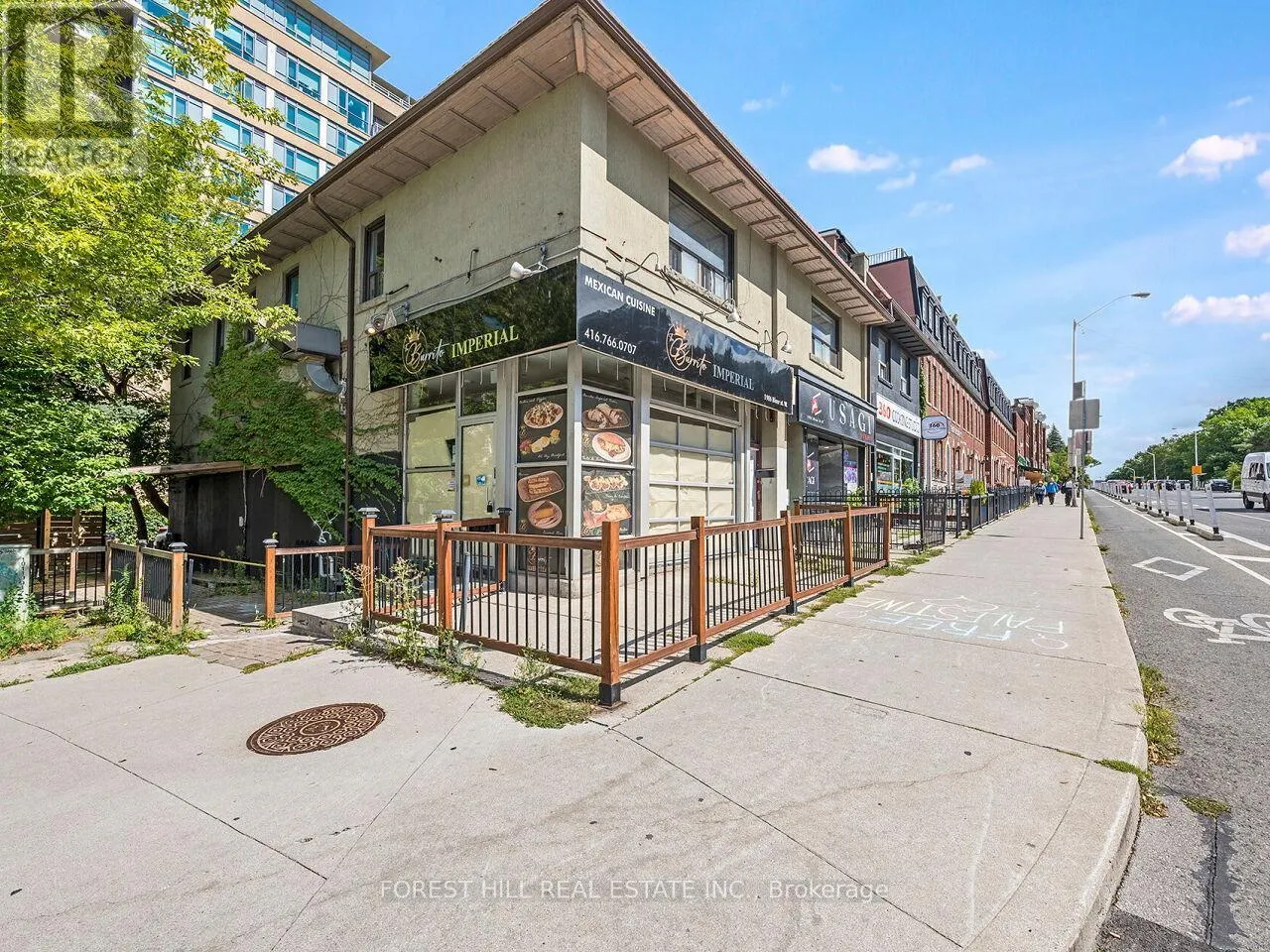 406 - 1990 BLOOR STREET W