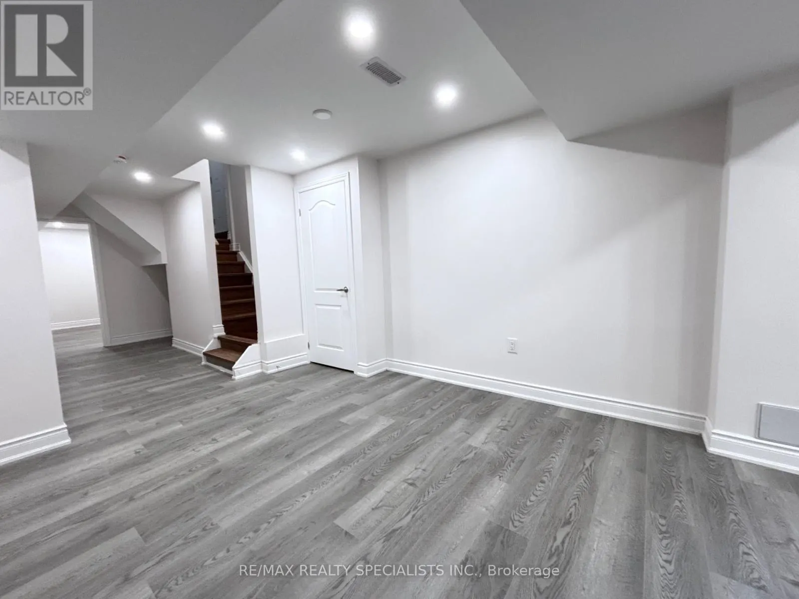 BASEMENT - 1002 DONNELLY STREET