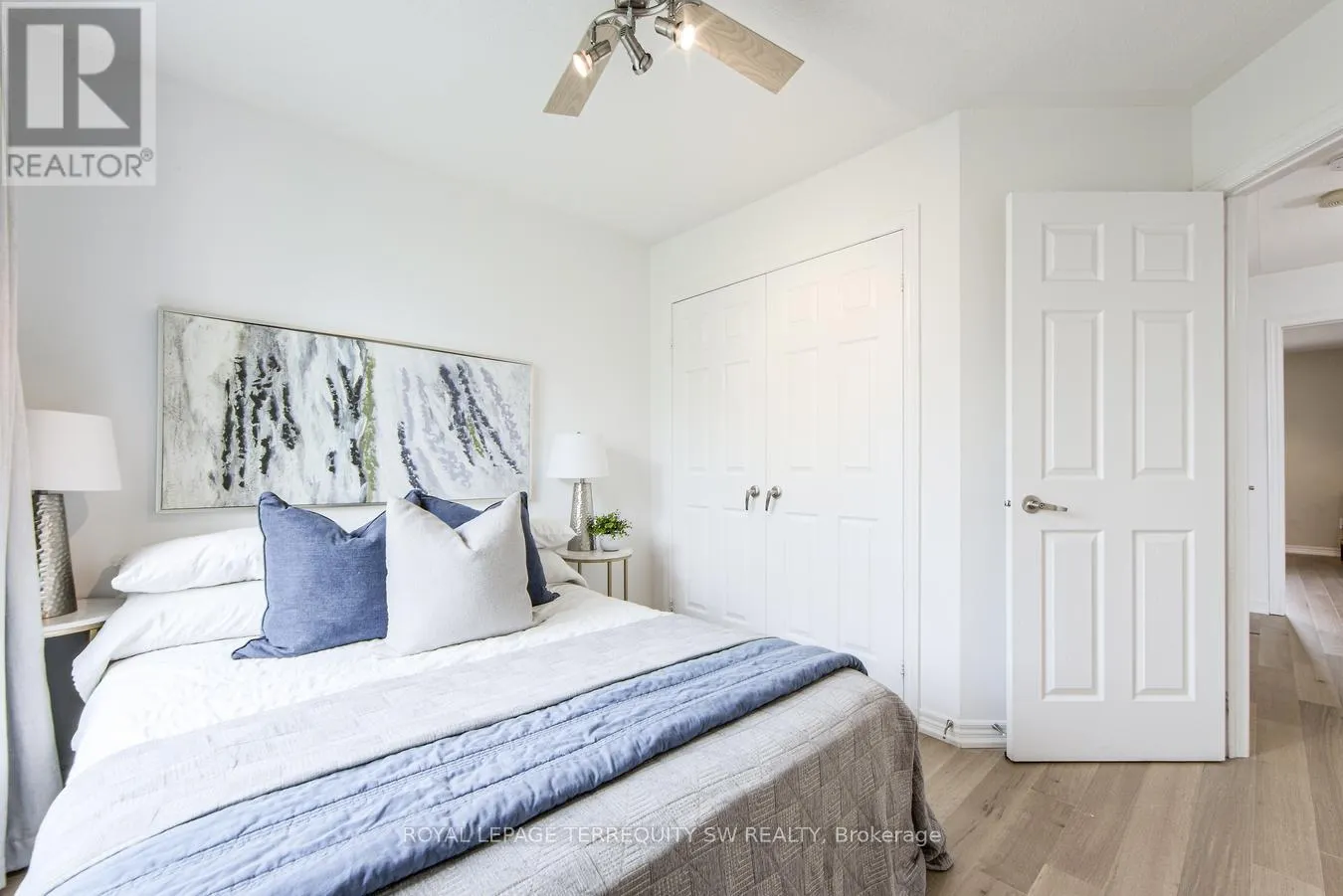 3895 EGLINTON AVENUE W
