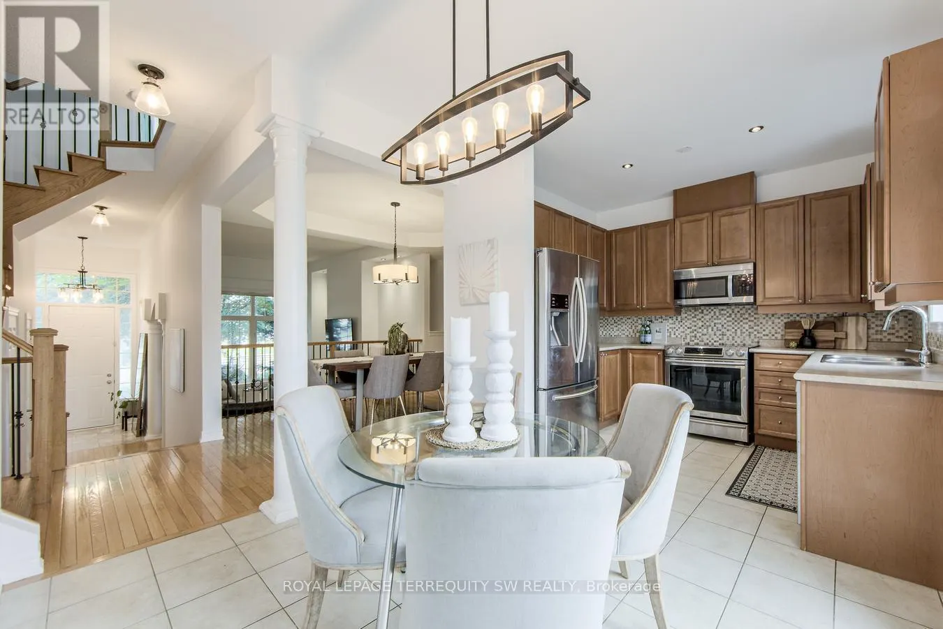 3895 EGLINTON AVENUE W