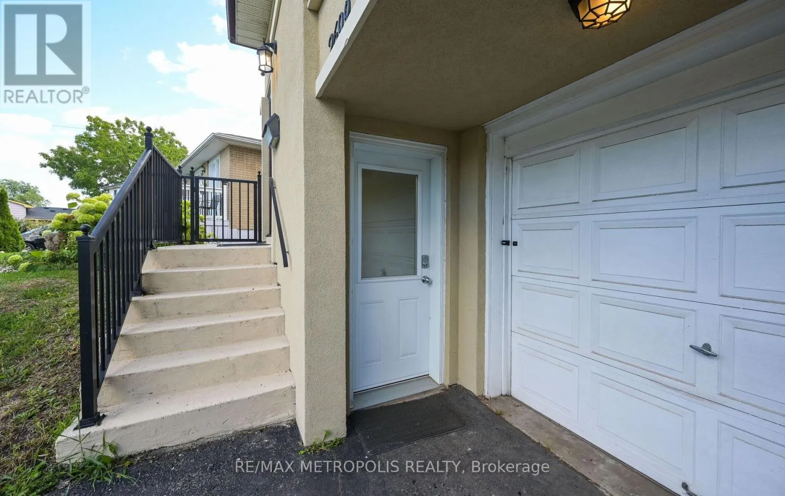 LOWER - 2699 SHERHILL DRIVE