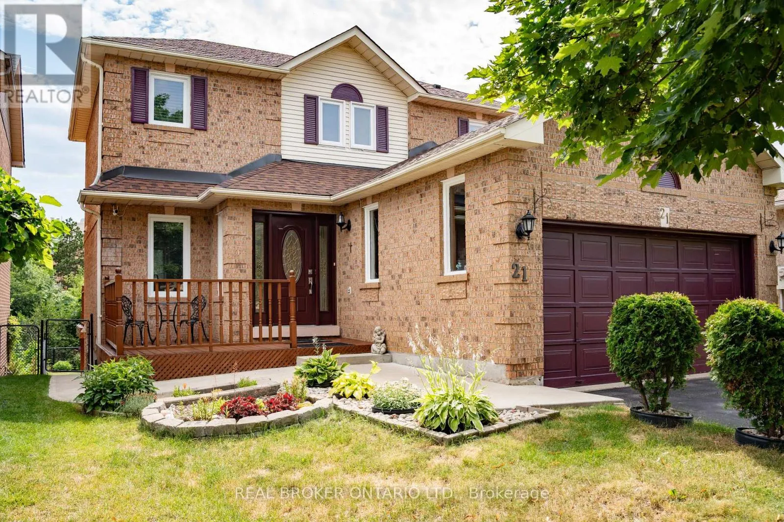 21 VIVIANS CRESCENT