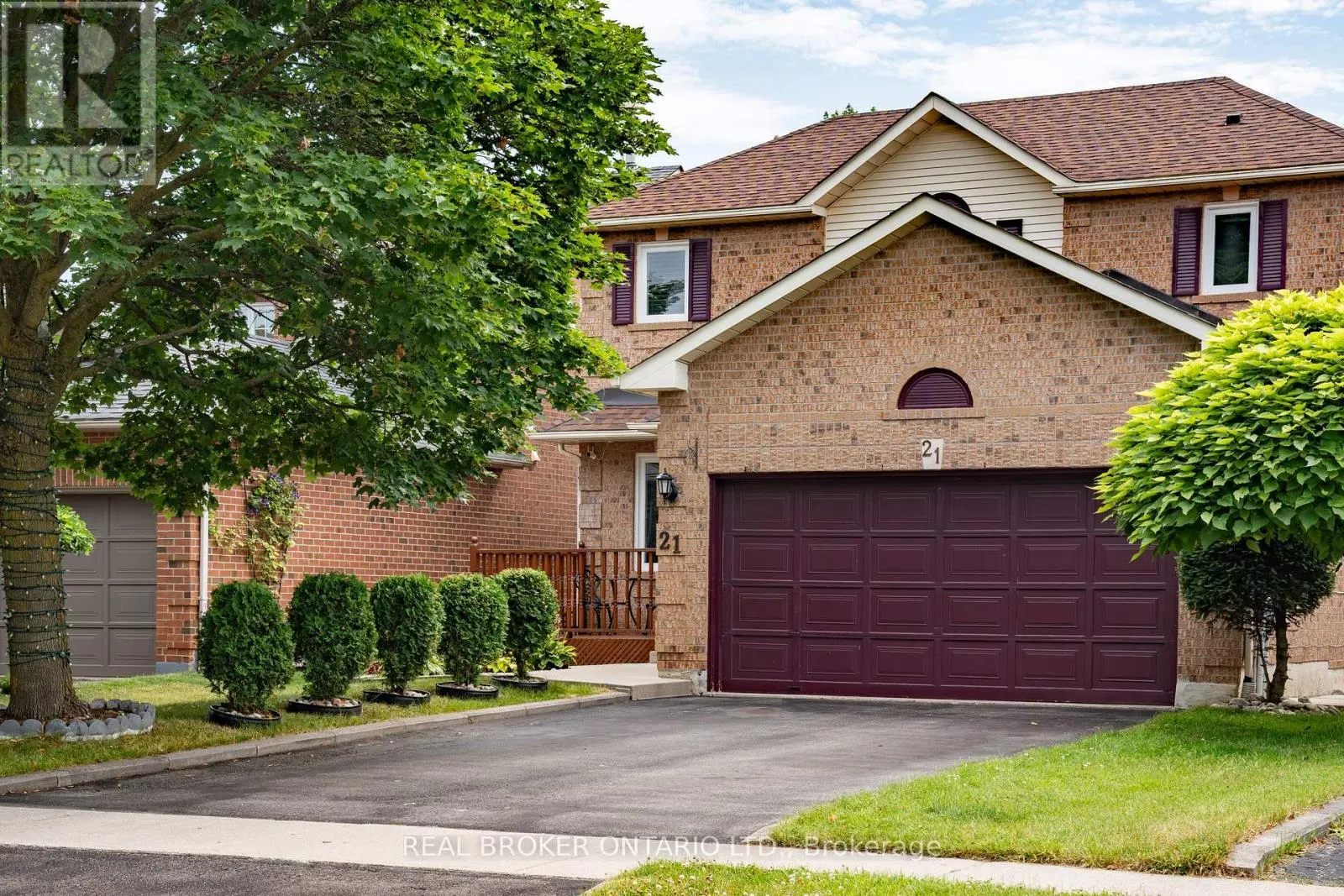 21 VIVIANS CRESCENT