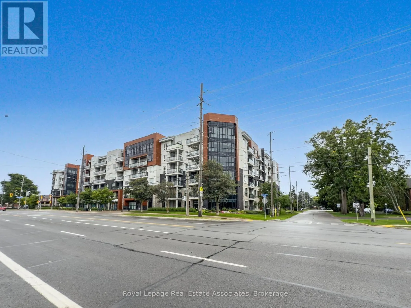 409 - 320 PLAINS ROAD E