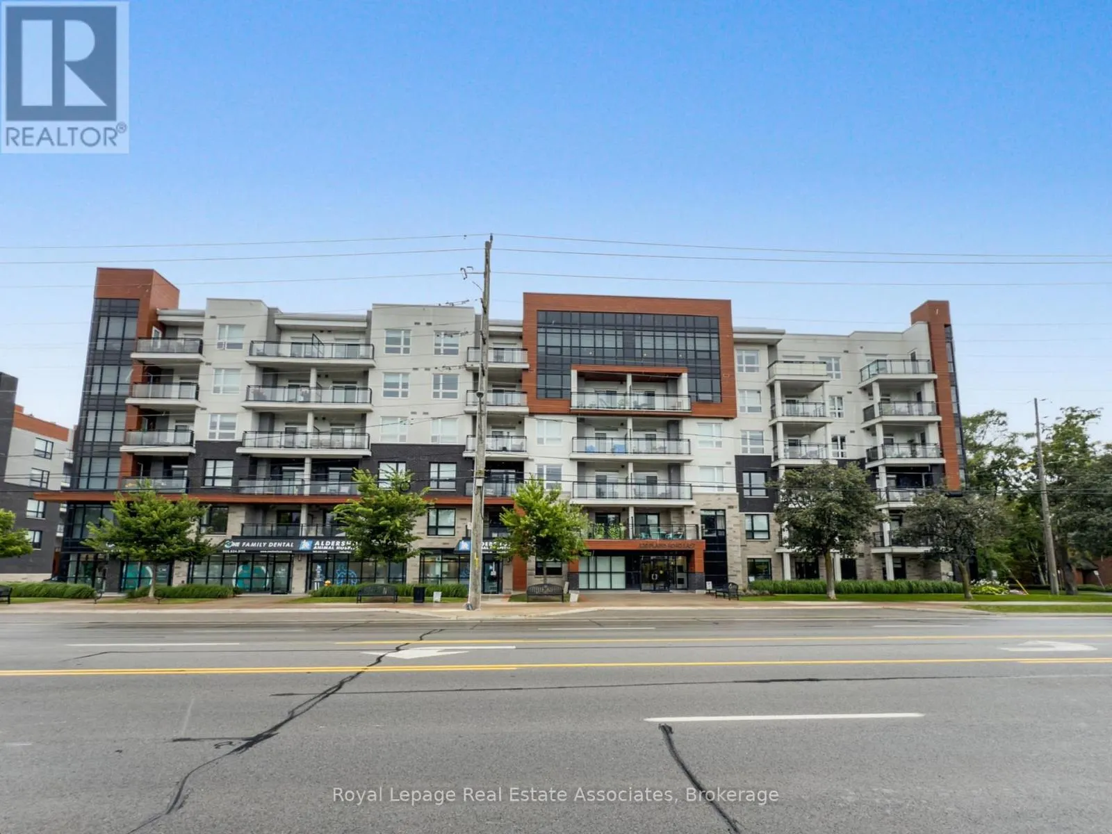 409 - 320 PLAINS ROAD E